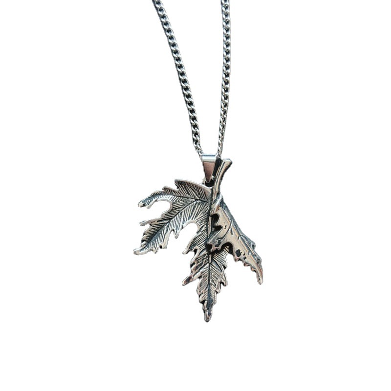 Folding Maple Leaf Necklace Unisex Hip Hop Style Pendant_voghion.com
