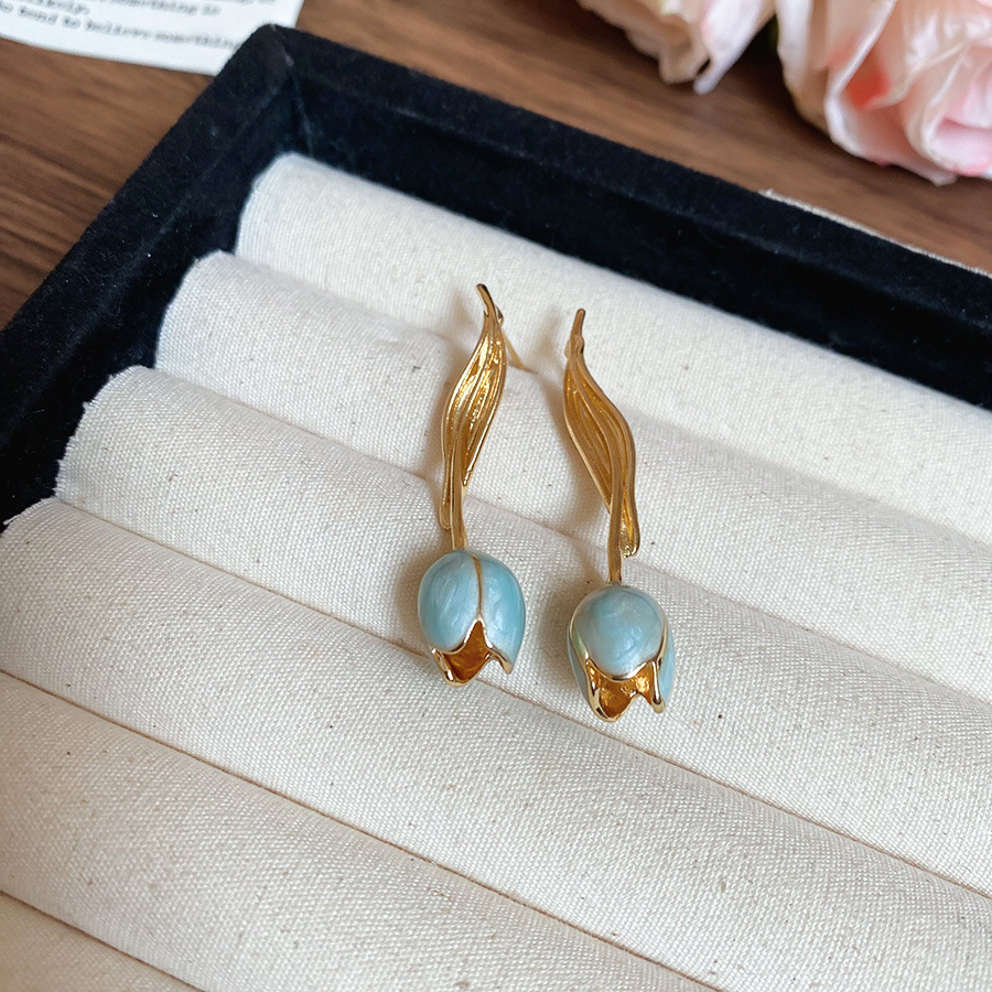 9 # Aguja de plata-oro-azul