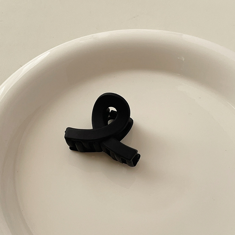 Elegant Lady Women's Flower Fish Shark Plastic Hair Clip Hair Claws display picture 18