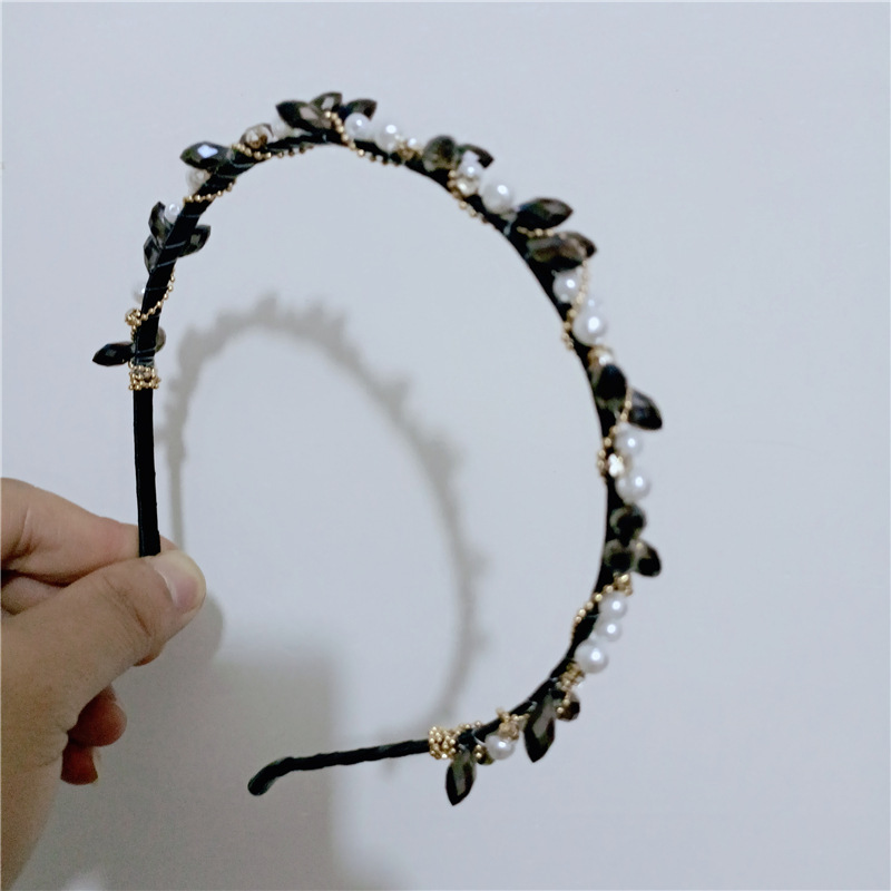 Women's Simple Style Geometric Artificial Pearl Hair Band display picture 9