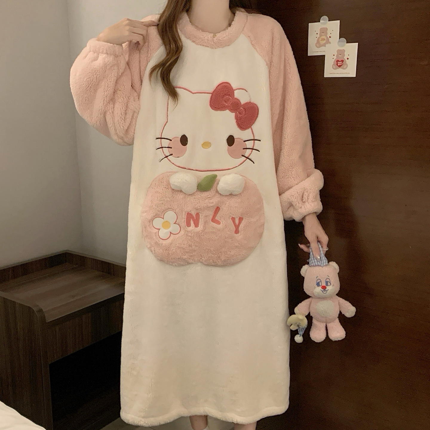 Otoño y invierno pijamas damas engrosadas y peluche lindas dibujos animados de coral rojo largo red pijamas de gran tamaño