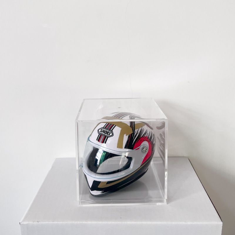 Motocicleta oso casco muñeca tensión oso gato afortunado motocicleta cola caja asiento trasero decoración modelo casco pequeño