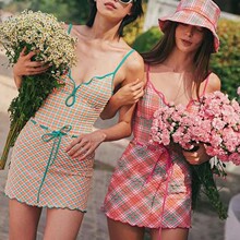 2024比基尼格子吊带一体式泳装跨境速卖通系带小胸修身连体泳衣女