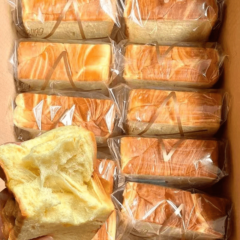 ミルクの厚切りトーストパンはミルキーで濃厚、美味しくて柔らかく繊細で甘くて美味しい、個包装で持ち運びに便利です。|undefined