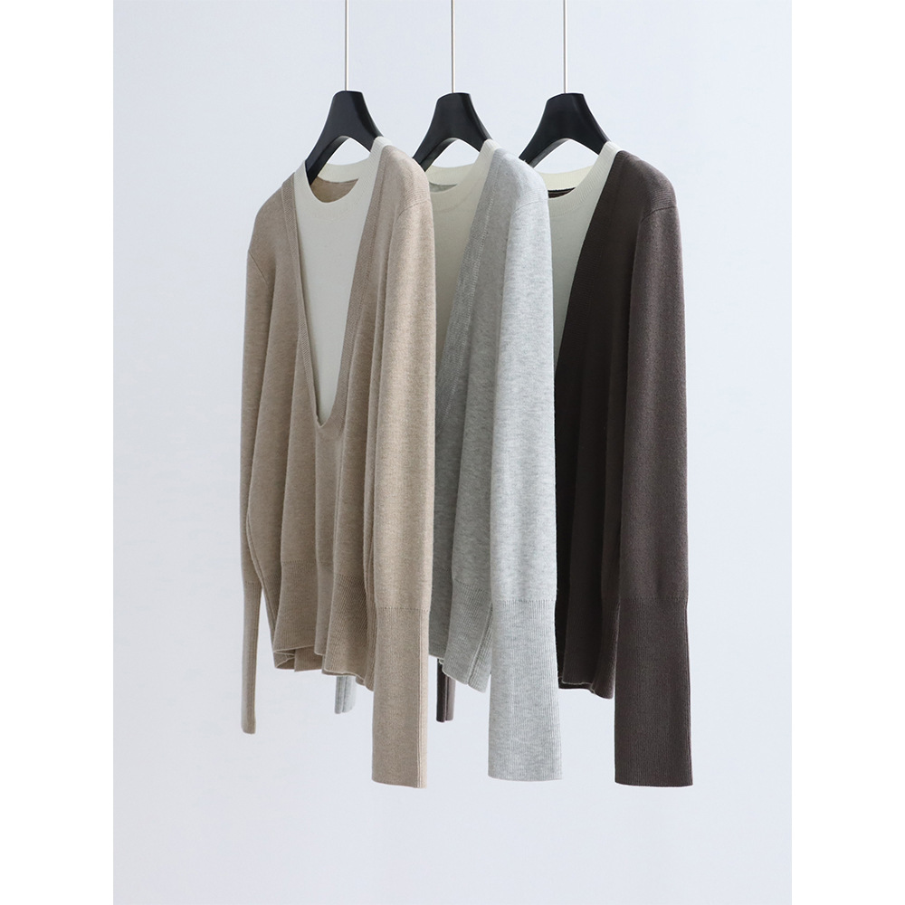 返单拼色大U领羊毛混纺针织衫长袖秋冬打底假两件上衣时髦女套头