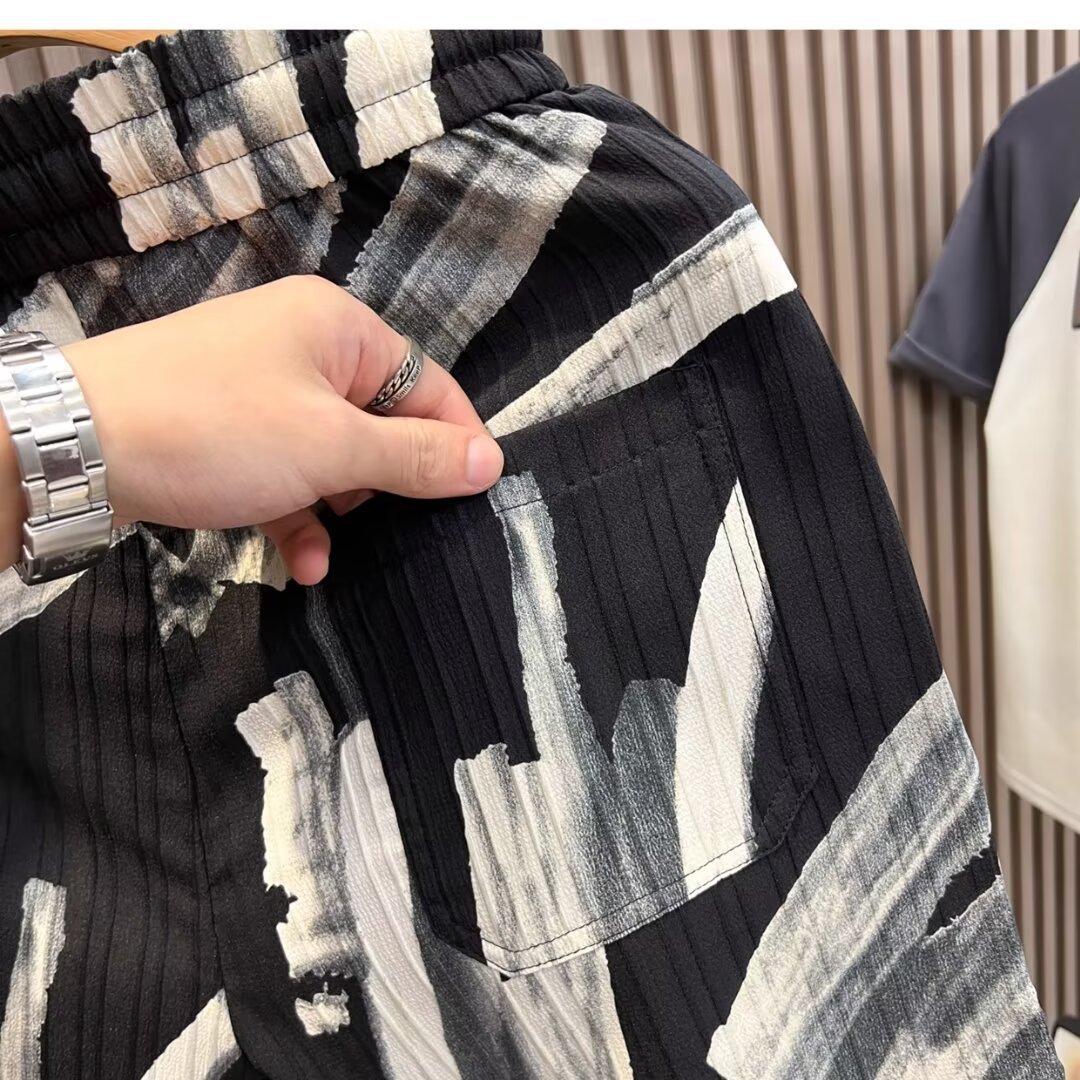 Summer New Style Men's Casual Beach Shorts Versatile Loose Straight Leg Five Point Pants Trendy Popular Instagram_viptrois.com