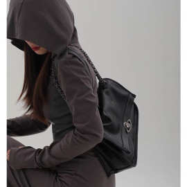 软皮小众腋下包女黑色链条单肩斜挎包