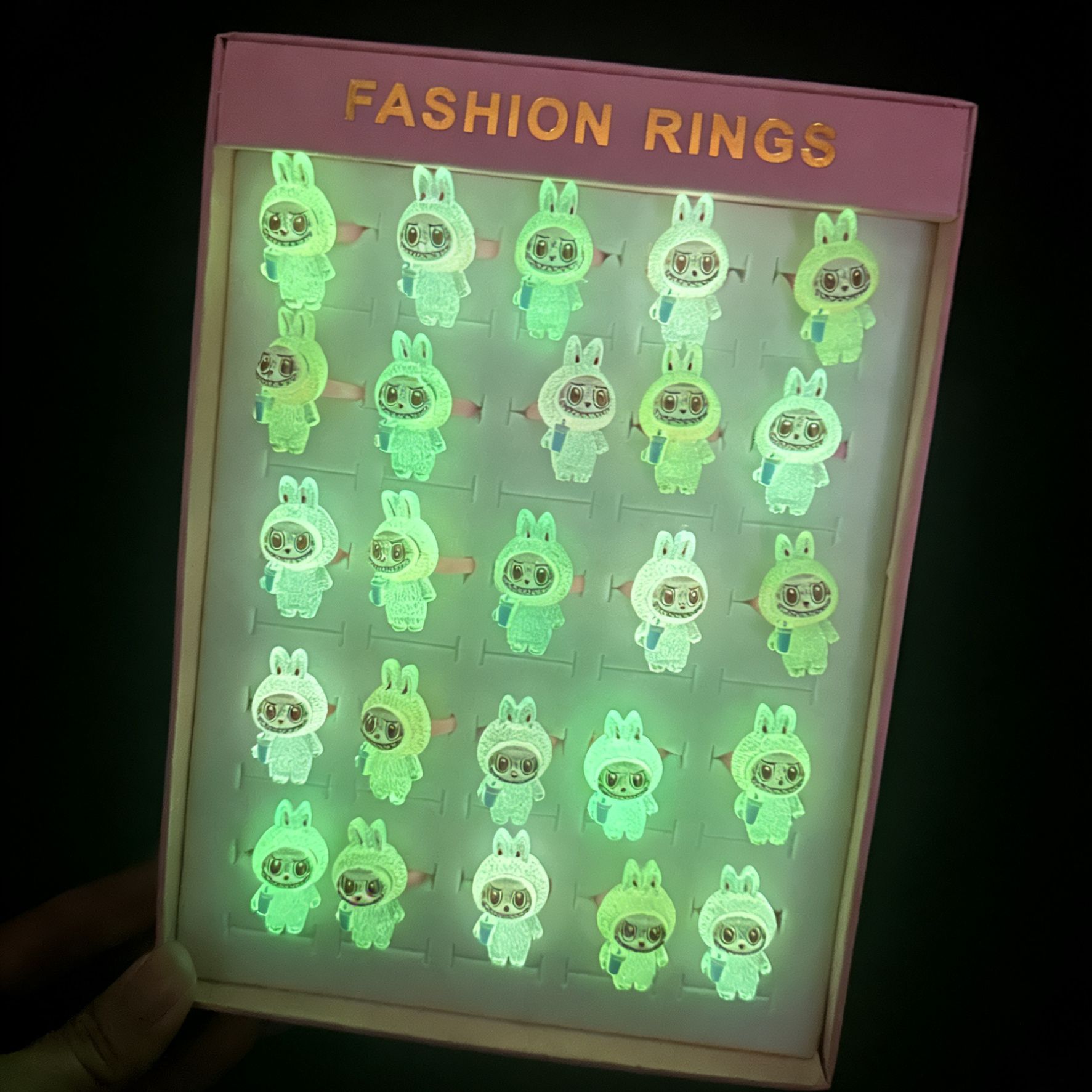 25 pieces [glow in the dark] labubu