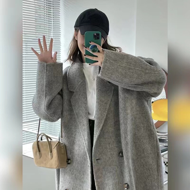 2025 New Autumn and Winter Wool Coat for Petite Women, Mid-Length, High-Button, Double-Breasted, Loose and Versatile Coat