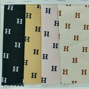 �¿�ѩ����ĸH���aӡ�����b�����^��cȦ��������r��ȹ������