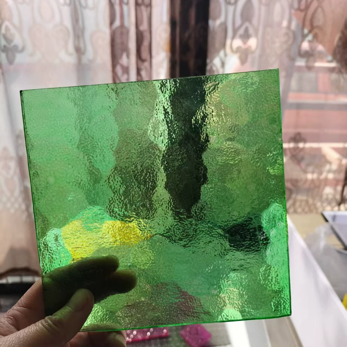 Цветное закаленное декоративное стекло с водным узором, цвета: синий, красный, коричневый, фиолетовый, розовый. Декор для дома, тисненое стекло.