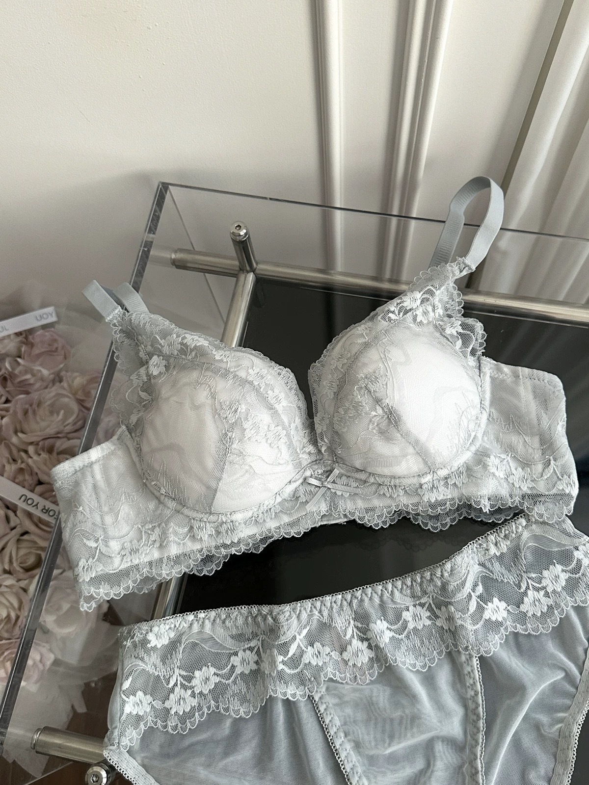 회색 파란색 정장