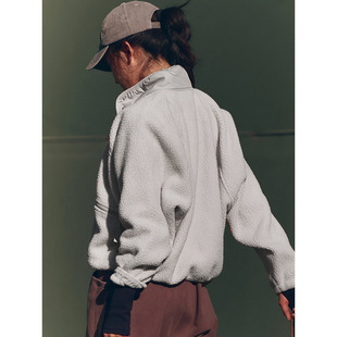 V 17548 Fleece Jacket Casual Top �u���q����