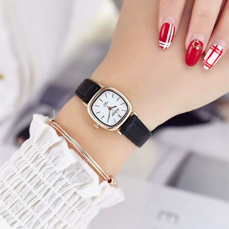 Watch Kasiqi Small Square Quartz, leather-style strap, 2.2 cm dial