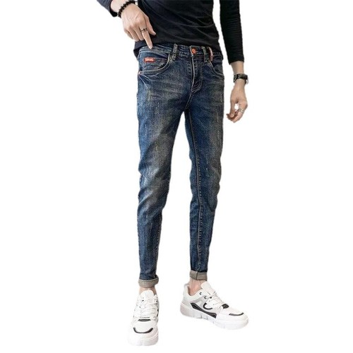 High-end blue denim jeans for men, autumn slim-fit skinny pants—versatile Korean-style casual stretch trousers that are trendy.