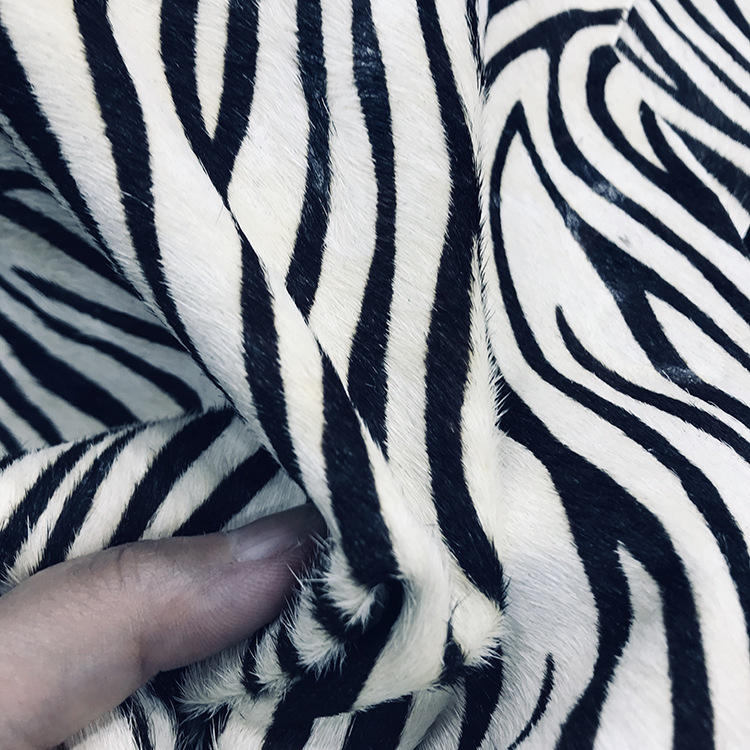 广州现货黑白马纹花型黄牛皮箱包鞋帽马毛皮革面料马毛皮供应批发
