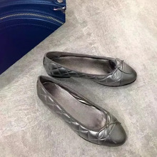 �ֻ�2025�����¿���Ƥƴɫ������һ�ŵ�����ЬŮƽ��ǳ�ڵ�Ь