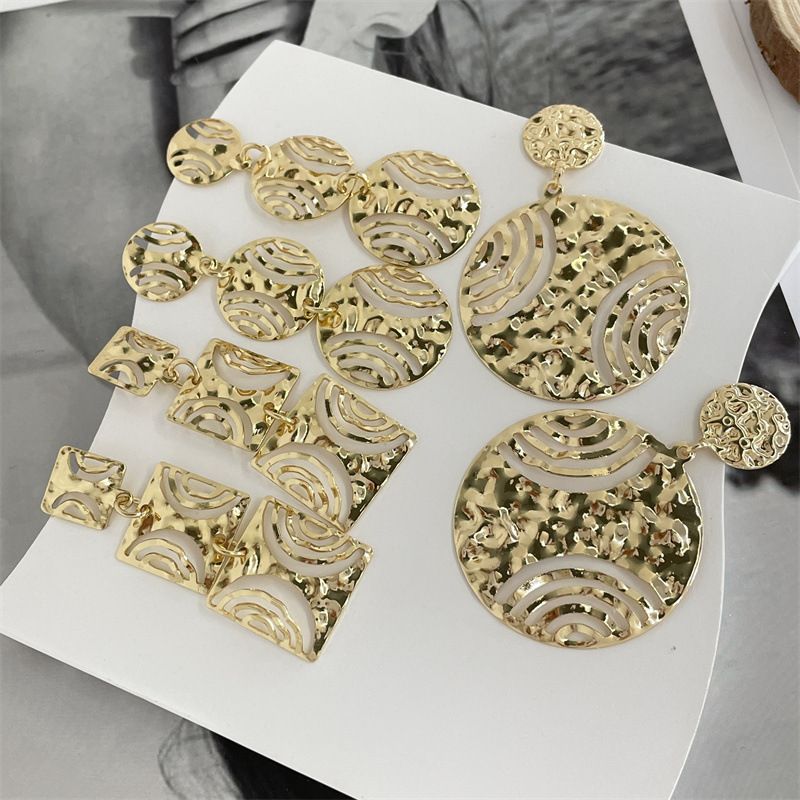 Retro Round Square Metal Hollow Out Womenu0027S Drop Earrings 1 Pair