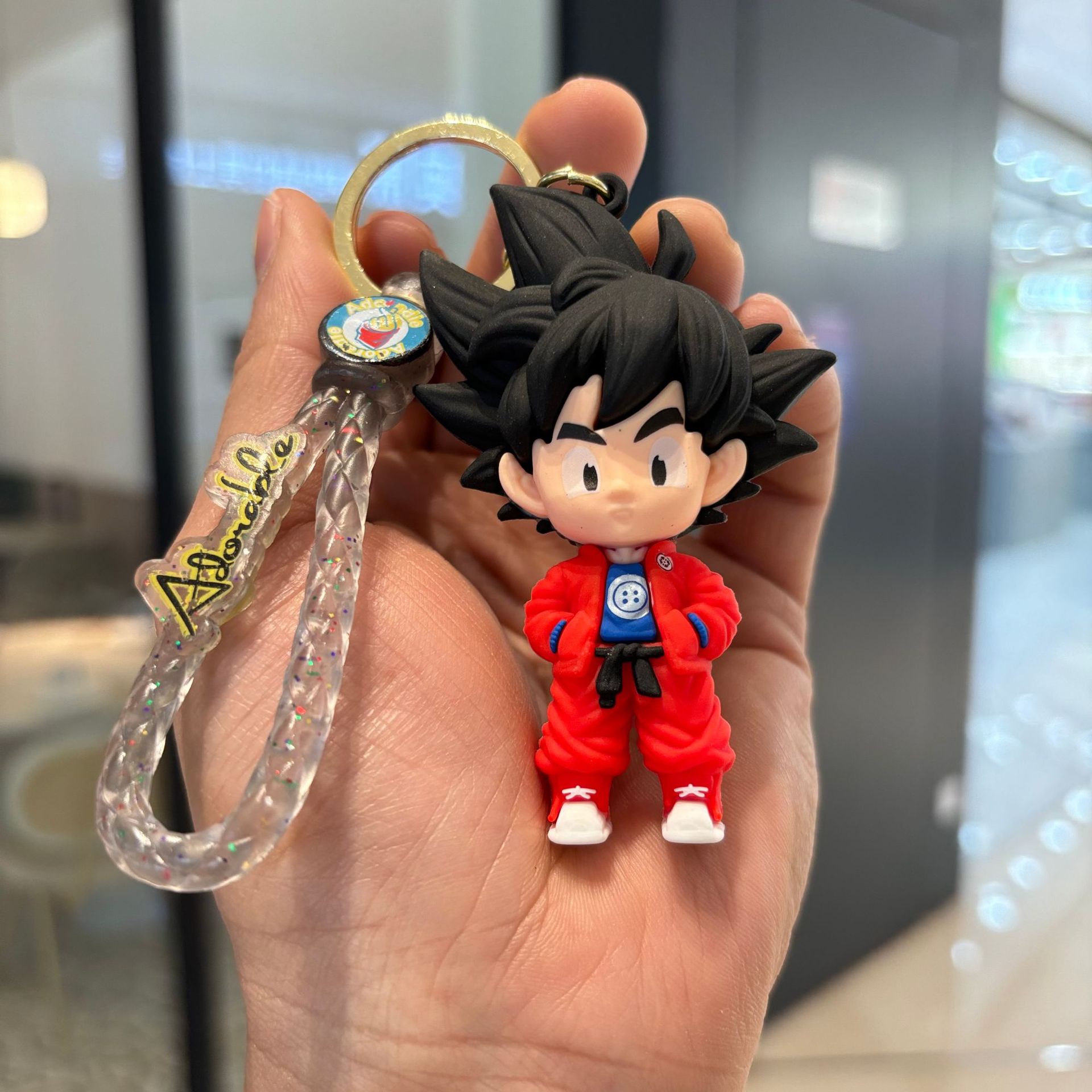 Cartoon Seven Dragon Ball Wukong llavero Cool Sun Wukong muñeca colgante agarrar máquina de regalo pequeño llavero al por mayor