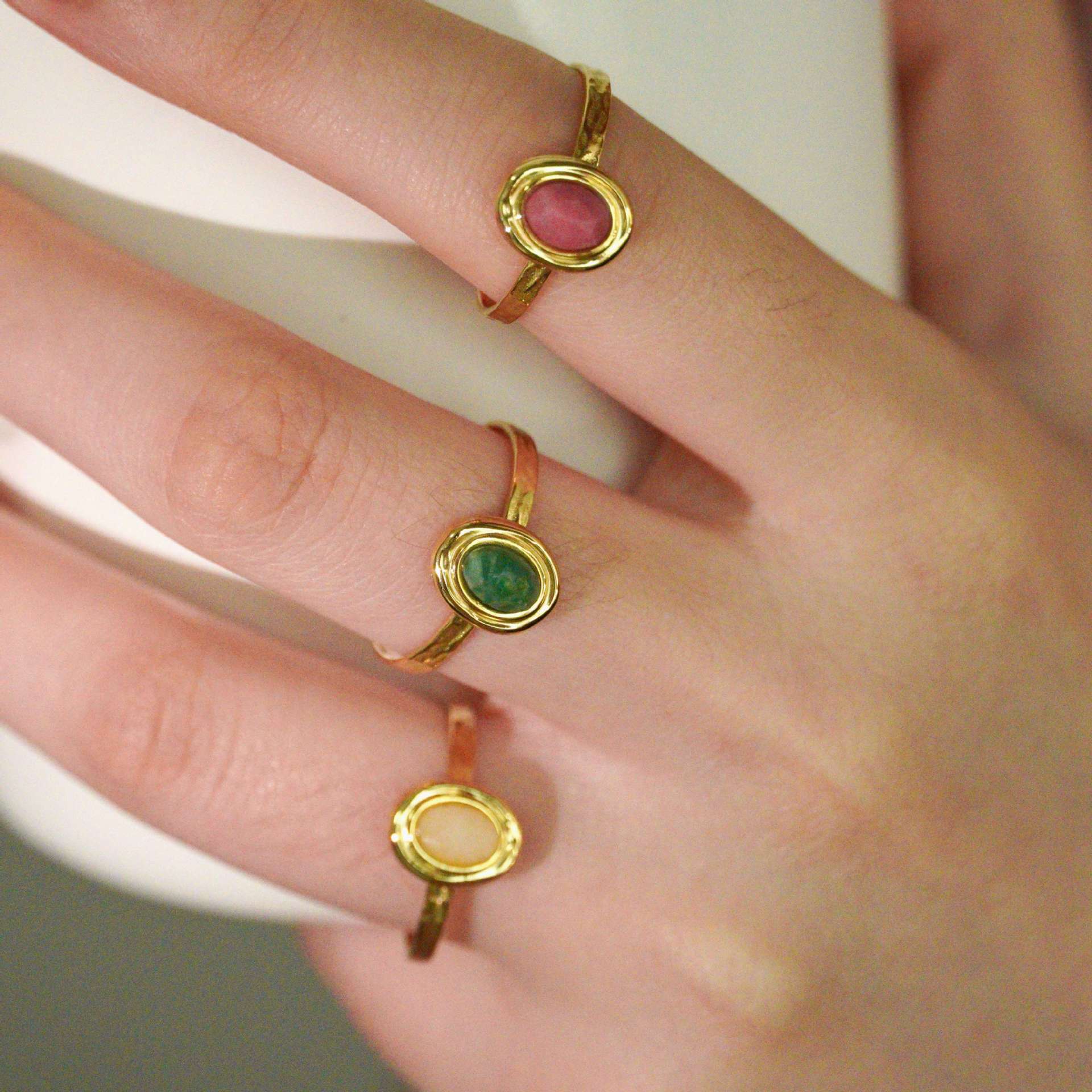 Natural Stone Inlay Material Retro French Style Geometric Titanium Steel Natural Stone Open Rings In Bulk