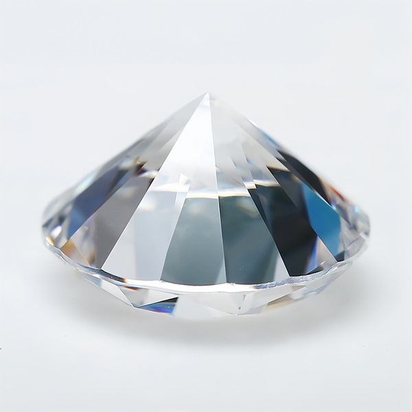 Synthesized watch with zircon