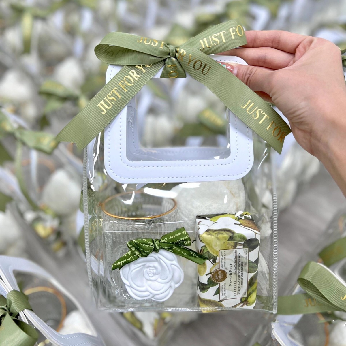 网红PVC手提袋礼物喜糖礼品伴手礼手拎塑料袋花束透明包装袋便携