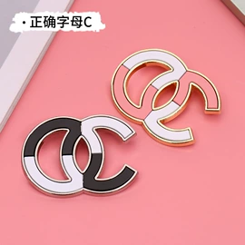 胸针;吊坠;胸花