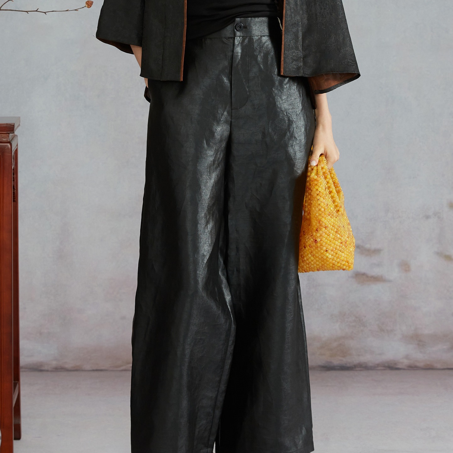 Silk solid color trousers made from antique material