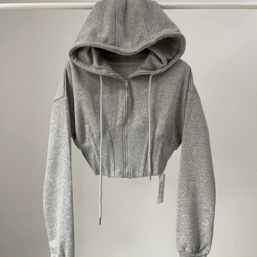 First-line big-name shopping mall counter withdrawal of tail goods clearance hooded sweater women's ultra-short waist exposed cardigan coat