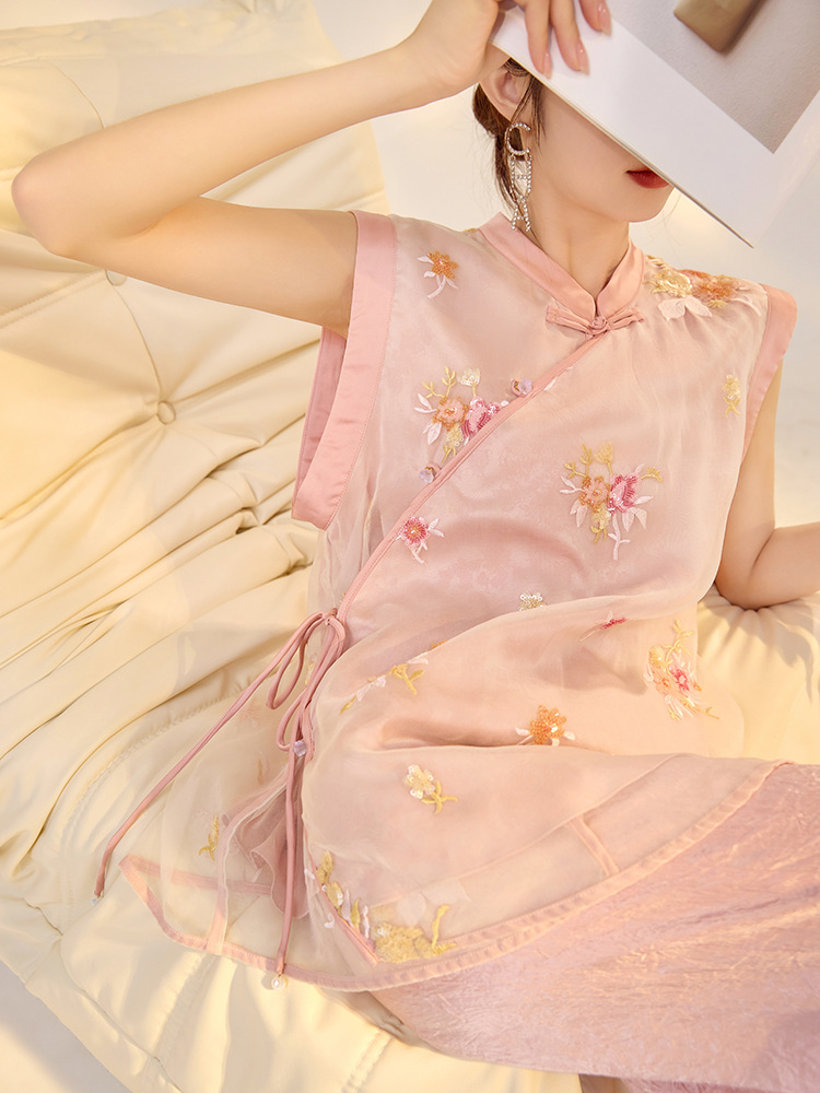 Áo vest lụa thêu hoa dành cho nữ — Màu hồng