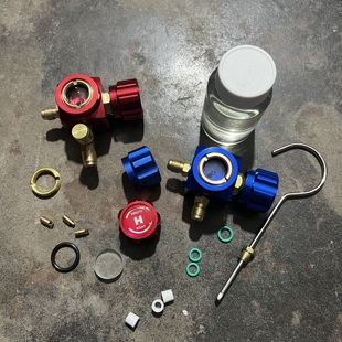 ✅ Household Car Air Conditioner Refrigerant Pressure Gauge Refrigerant Single Gauge Valve Body Accessories Silicone Oil Gasket Metal Handle