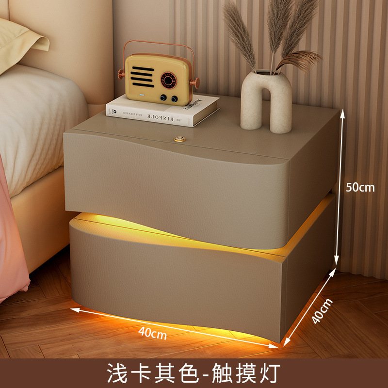 라이트카키 + 터치하여 조명 켜기(주변광)