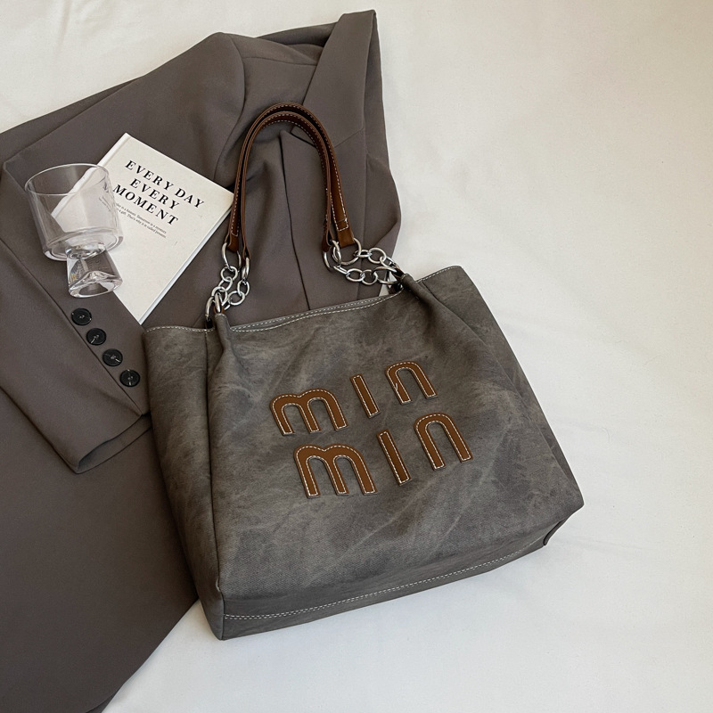 Negro marrón sin colgante