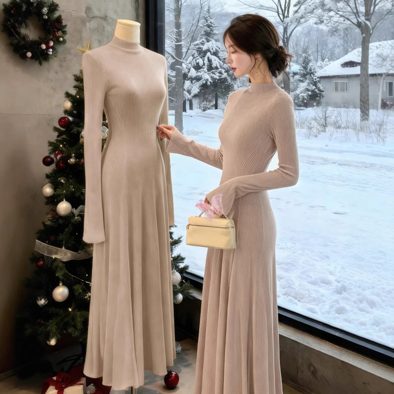 Elegant Coat with Long-Sleeved Base Dress for Women, Autumn/Winter 2026 New Style, Waist-Cinching Slim-Fit A-Line Knit Dress