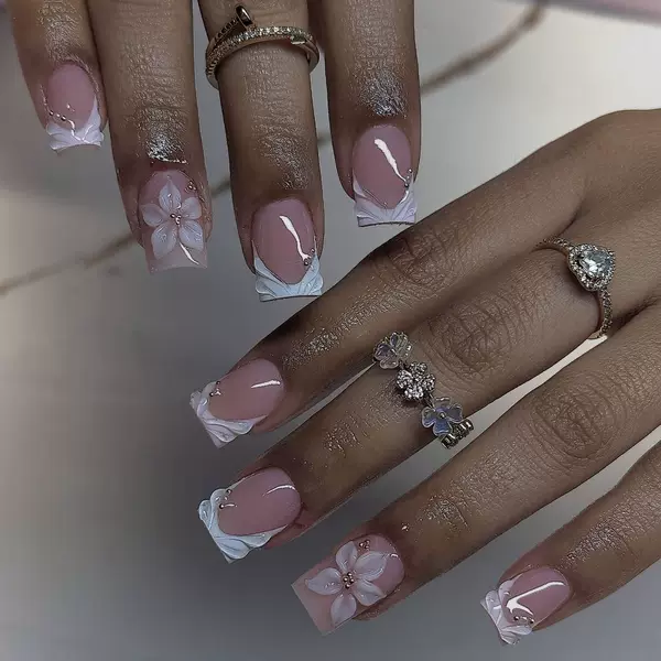 Foreign Trade Hot-Selling Transparent Nude Pink Press-On Nails with French 3D White Flower Decoration, Simple and Unique Nail Stickers