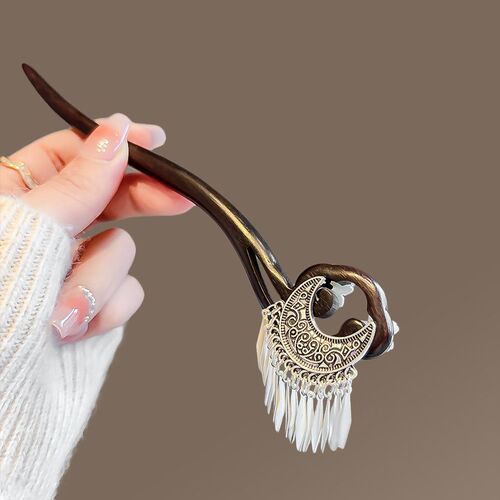 Elegant Moon-shaped Feathered Hairpin in Ancient Style, New Women's Hanfu Hair Accessory, Wooden Hairpin with High-Quality Feel, Imitation Sandalwood Hairpin