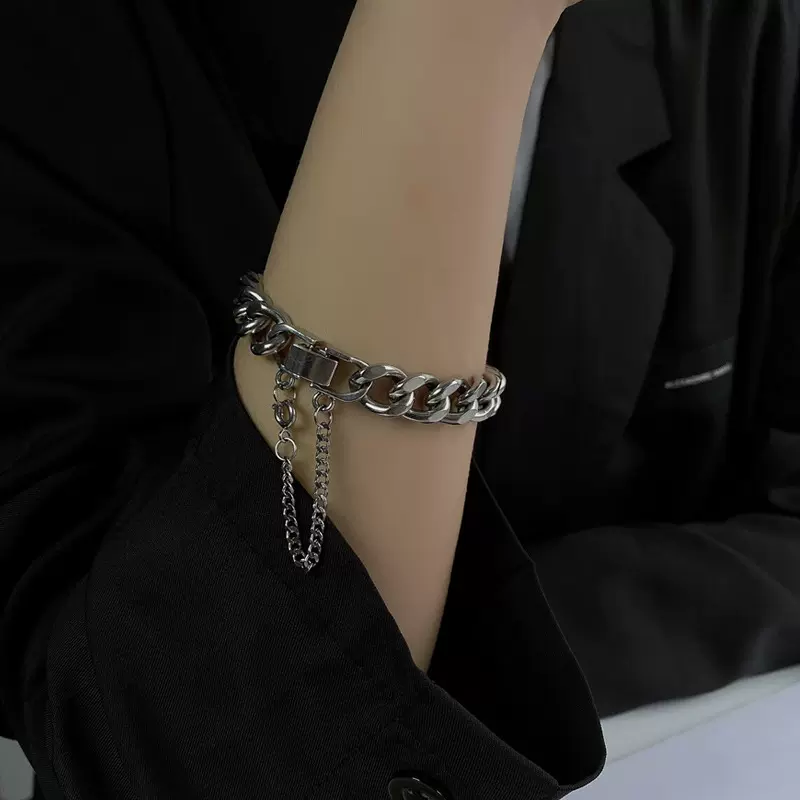 ins欧美朋克风U形珠宝扣古巴流苏钛钢手链男女嘻哈个性学生手饰潮