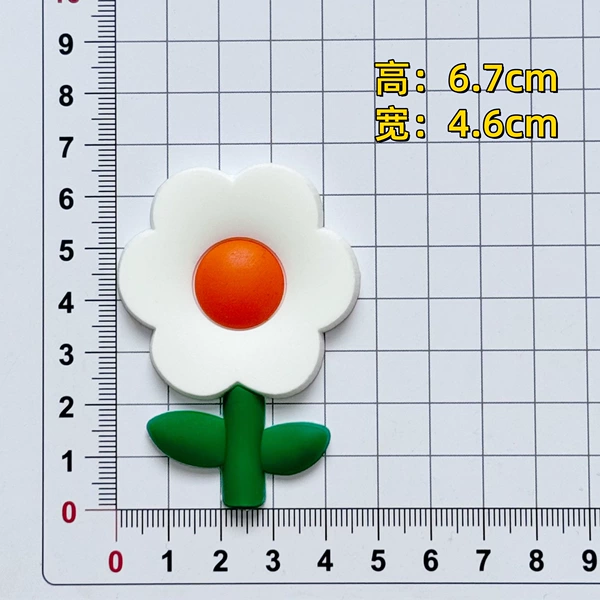 Big leaf flower white