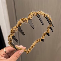 韓国のヒョウ柄の簡単なカチューシャの女性のふわふわしている高い頭の上の顔の顔の顔のカチューシャの高級感の髪飾りの秋冬のカチューシャ