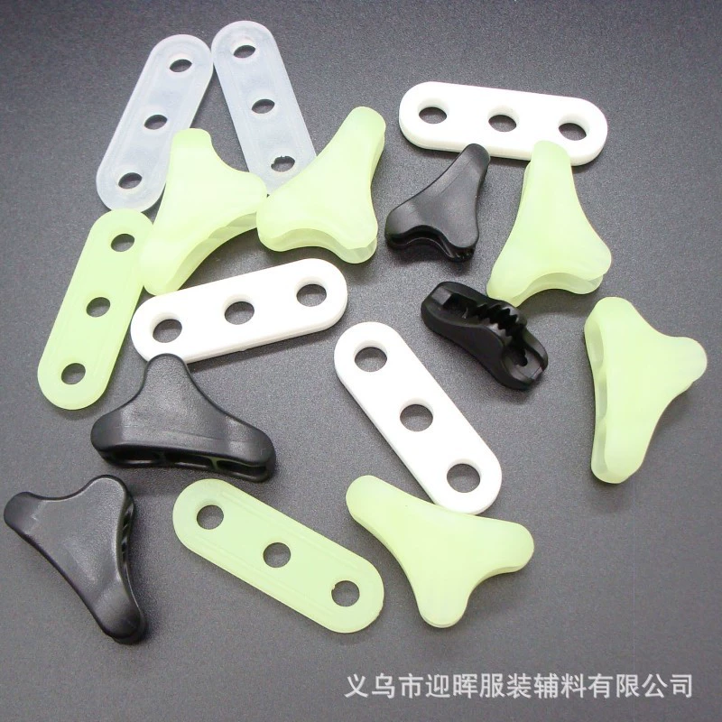 Флуоресцентная пряжка для ветровой веревки, стопор с тремя отверстиями, светящаяся ветрозащитная веревка с тремя отверстиями, противоскользящая пряжка, треугольная пряжка для ветровой веревки