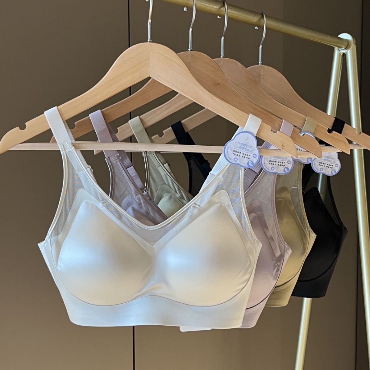 1108 Malla de satén para mujer, seda de morera, ropa interior cómoda y suave, sexy, hueco, pecho pequeño, sujetador moldeado, mujer