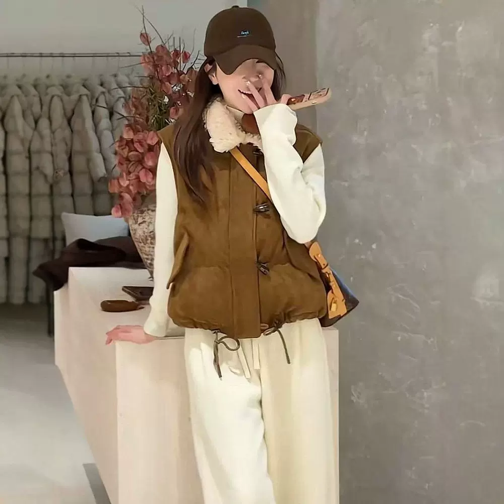 麂皮绒羽绒马甲女短款坎肩冬季2025新款高级感小个子背心马夹外套