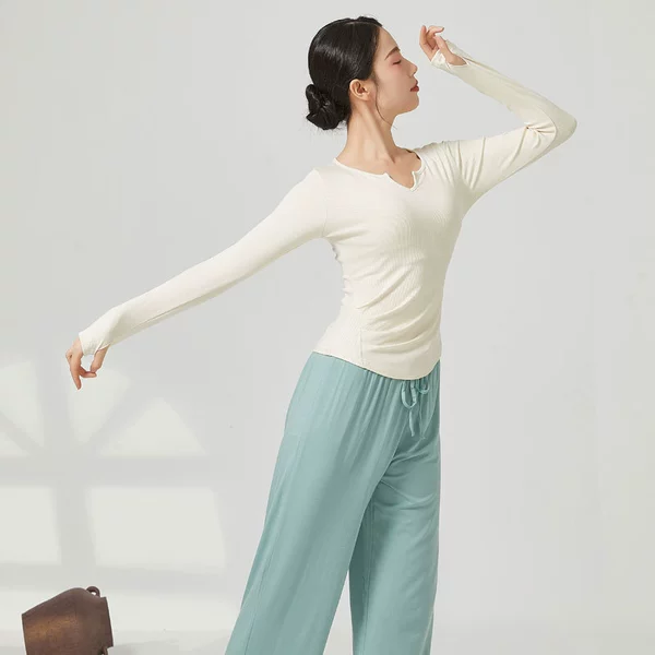 White long-sleeve, 309meter