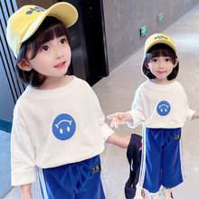女寶寶長袖T恤2022春秋兒童圓領套頭上衣1-5歲女孩百搭時尚打底衫