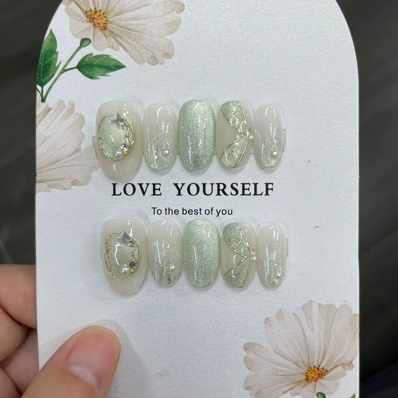 Daewoo маникюр чисто ручной работы с короткими круглыми досками