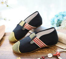 老北京布鞋绣花鞋民族风广场舞舞蹈鞋女鞋复古一件代发