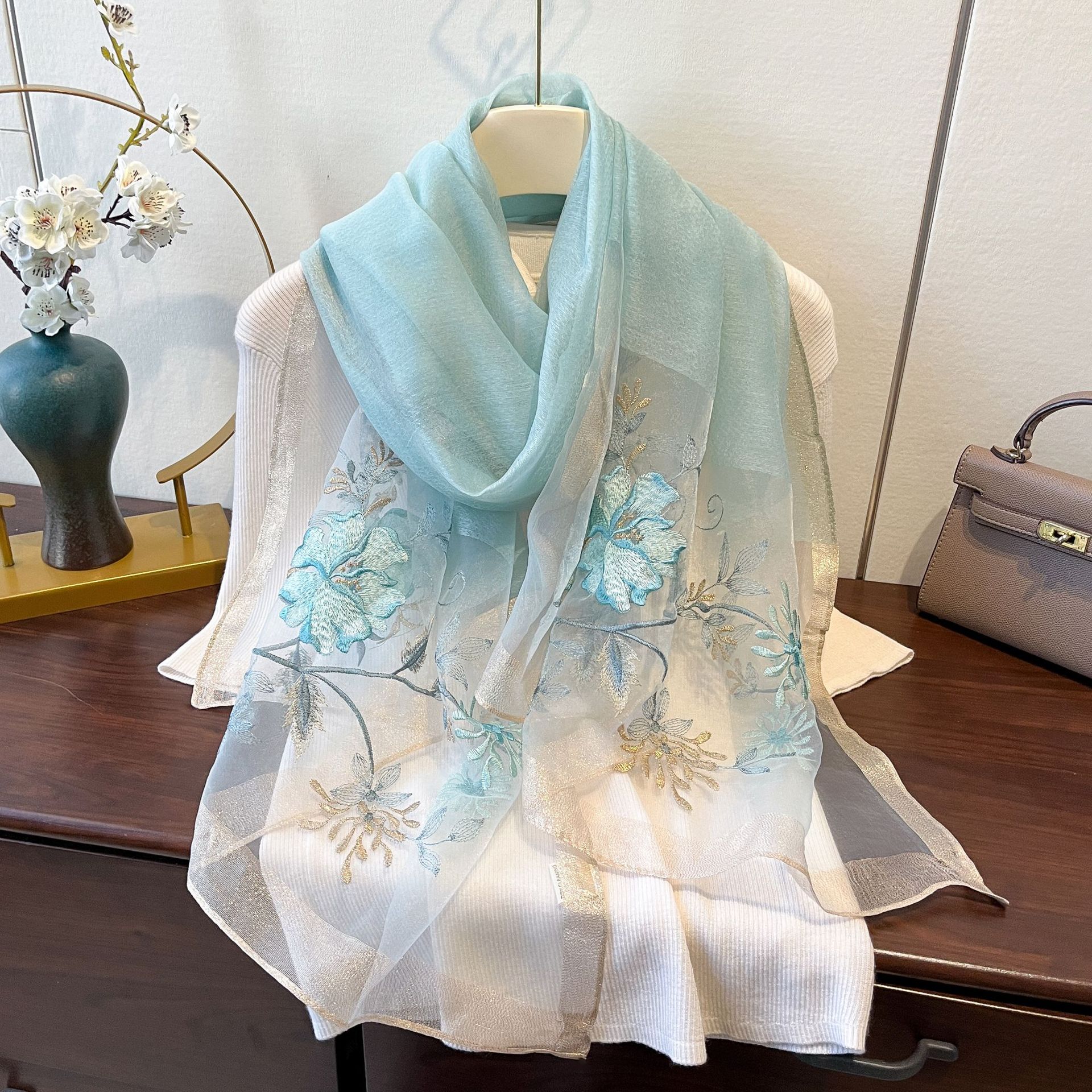 2026 Nuova sciarpa lunga sottile da donna in seta per primavera/autunno, bianca, scaldacollo, alla moda e versatile_voghion.com