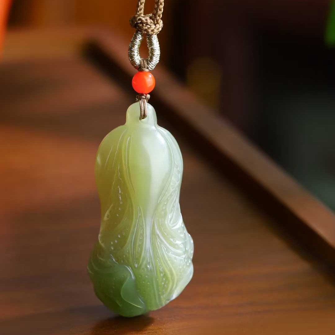 玉器工艺品天然新疆和田玉青海料翠青老料白菜吊坠玉石男女挂件