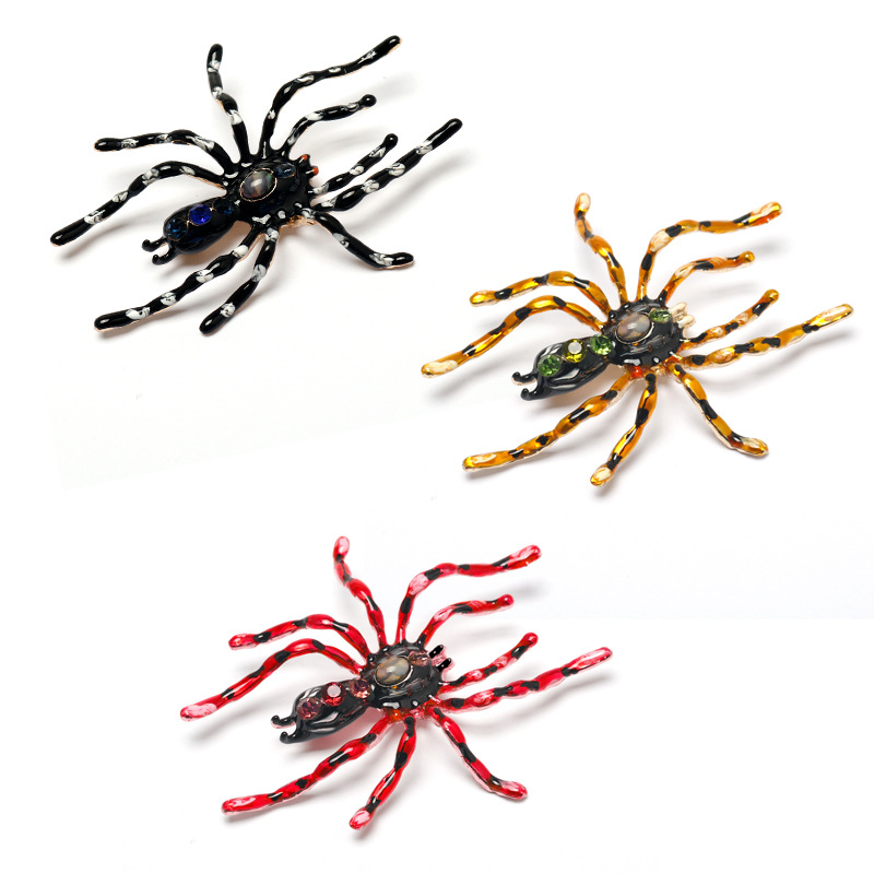 high-end retro brooch
