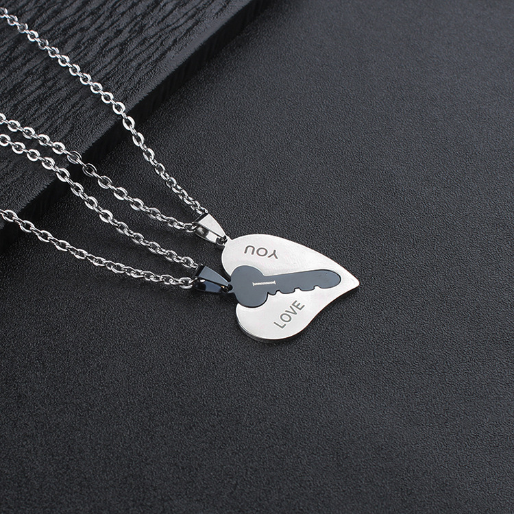 Heart Shape Vintage Style 304 Stainless Steel Pendant Necklace Wholesale display picture 3